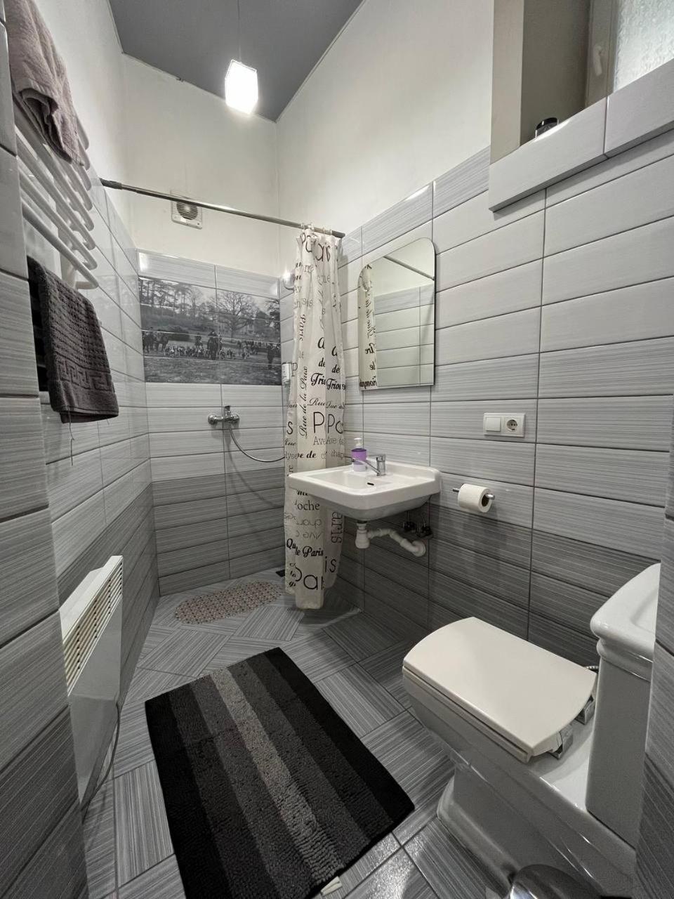 Shpytalna Apartments Lviv Luaran gambar
